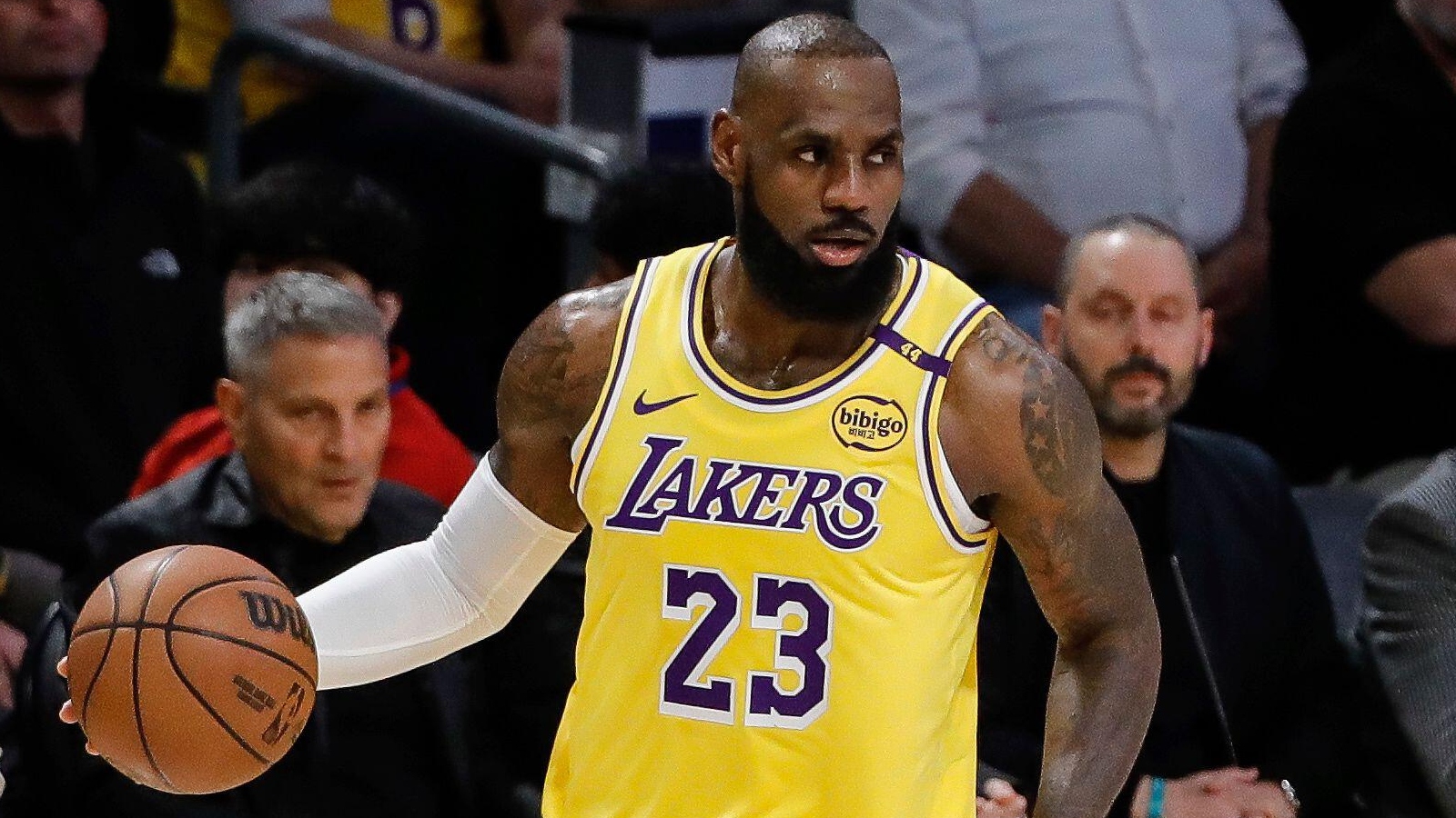 LEBRON JAMES MISSES OUT ON ALL-STAR STARTING SPOT FOR FIRST TIME SINCE 2005