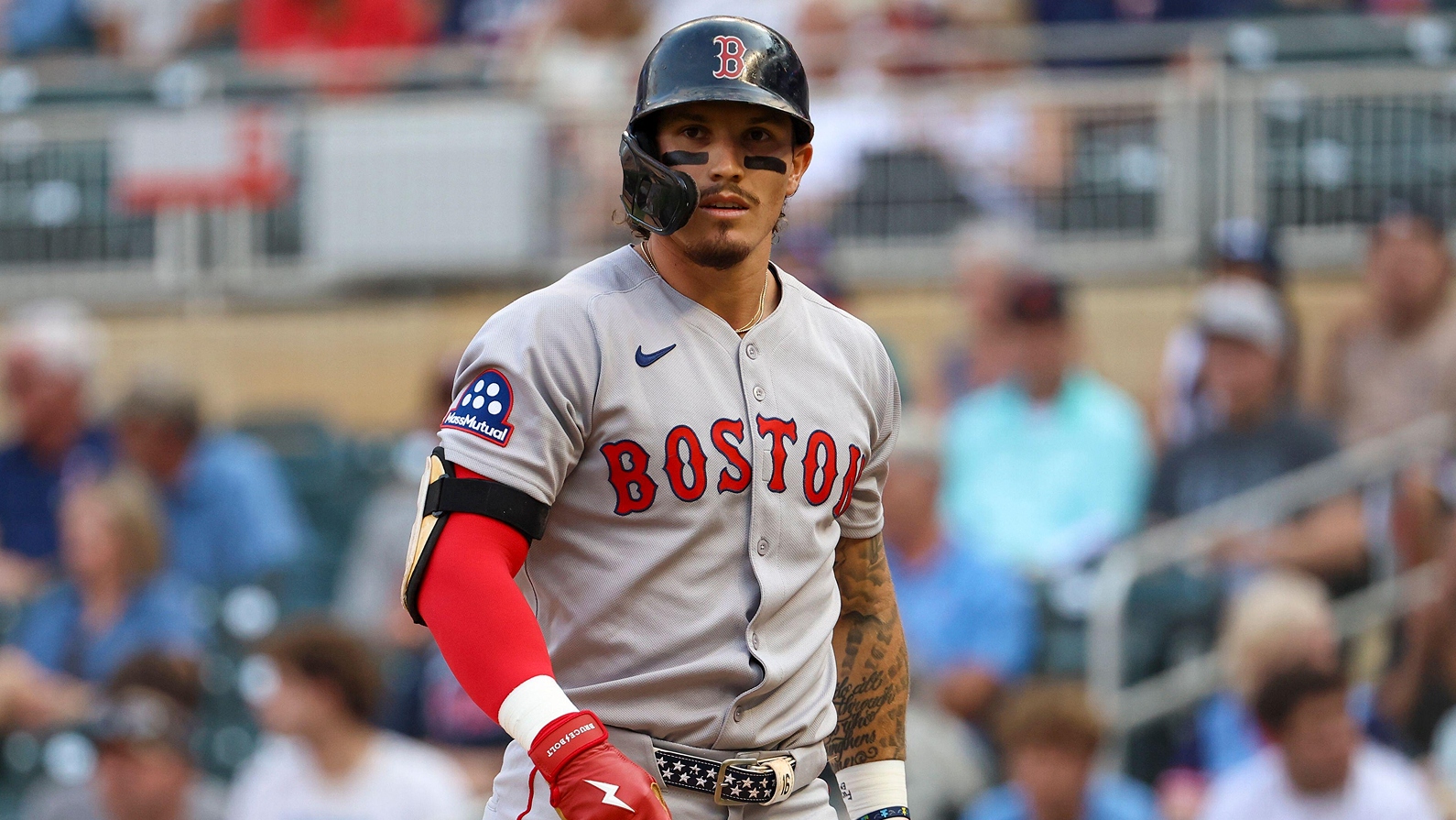WATCH: RED SOX JARREN DURAN FIRES EXPLETIVES AS LATEST HECKLER HEADLOSS CAUGHT ON CAMERA