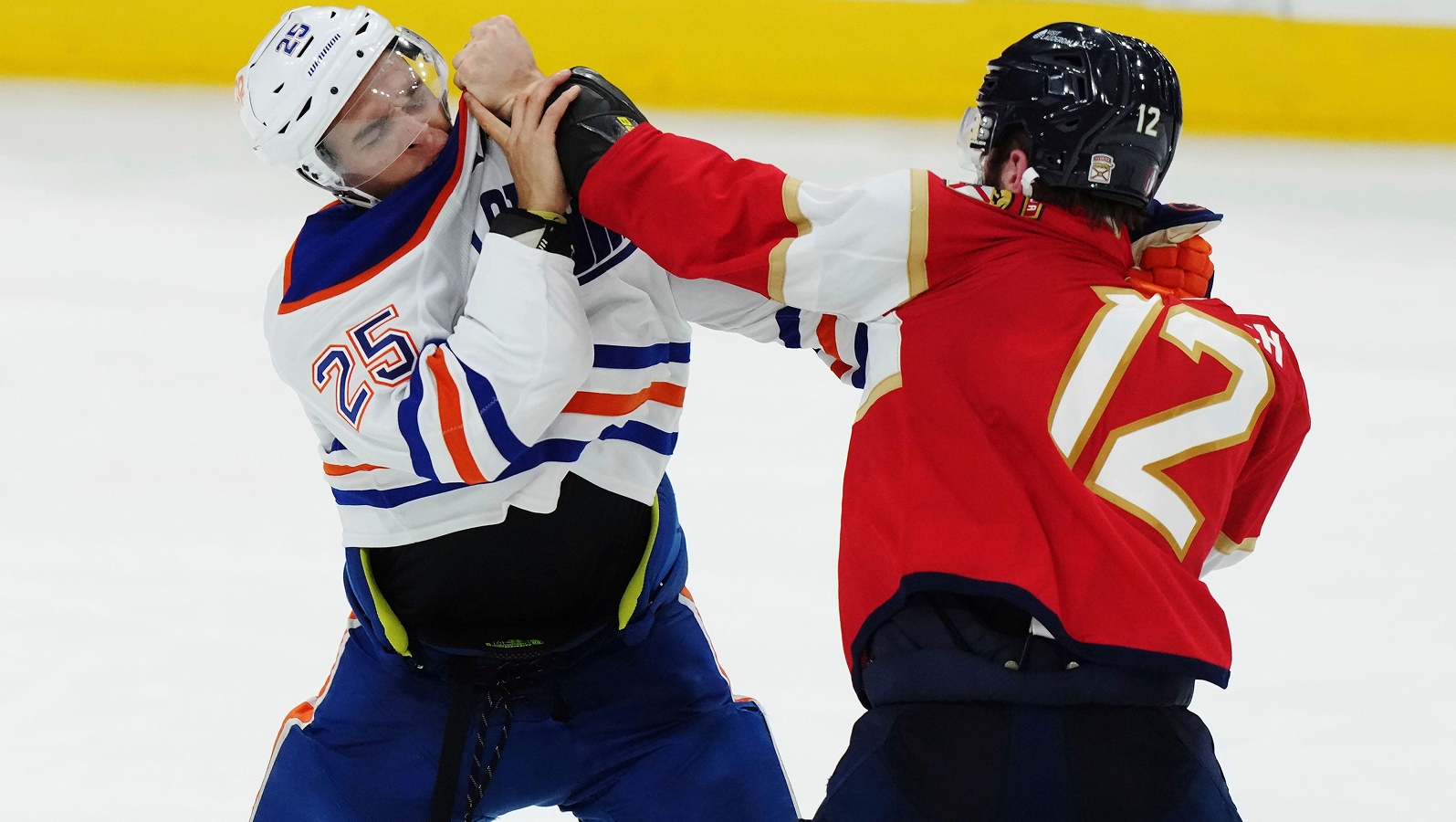 FLORIDA PANTHERS WILL RAISE STANLEY CUP BEFORE ICE WARS TAKES BLOODY CENTER STAGE