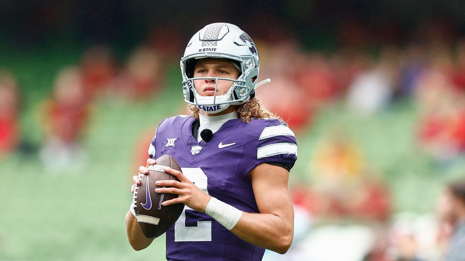 WATCH: STAR COLLEGE QUARTERBACK’S FAMILY BRAWL IN POST-MATCH PARKING LOT