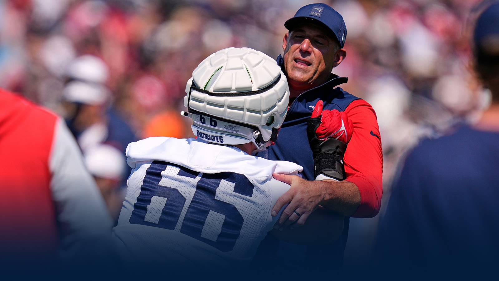 MIKE VRABEL BLOODIED WHILE BREAKING UP PATRIOTS-COMMANDERS JOINT-PRACTICE FIGHT