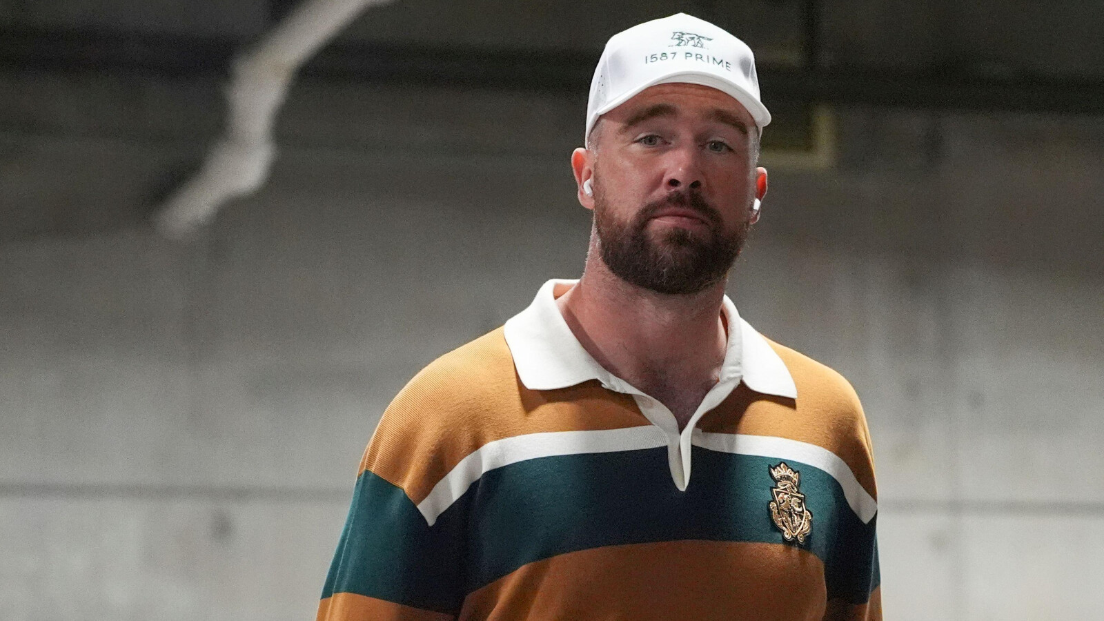 TRAVIS KELCE PAYS TRIBUTE TO TAYLOR SWIFT WITH BOLD OUTFIT JUST DAYS ON FROM VIRAL PODCAST