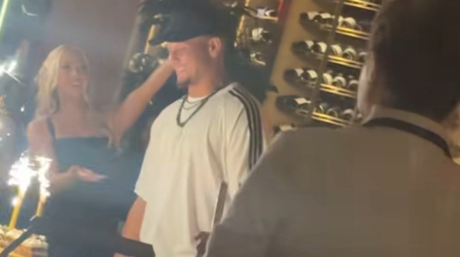 TAYLOR SWIFT AND TRAVIS KELCE CELEBRATE PATRICK MAHOMES’ 30TH BIRTHDAY AFTER CHIEFS’ LOSS