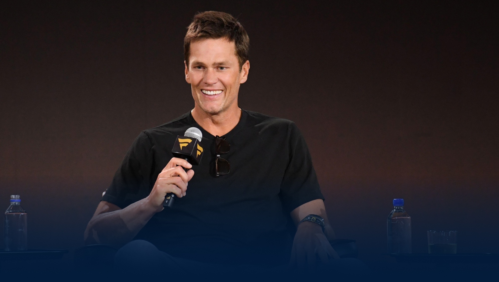 TOM BRADY REVEALS HIS NEW DOG JUNIE IS A CLONE OF LATE FAMILY PET LUA