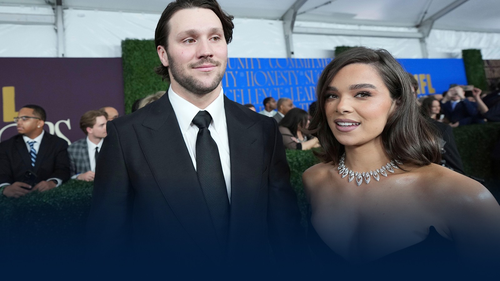 HAILEE STEINFELD AND JOSH ALLEN HAVE ANNOUNCED THEY’RE EXPECTING A CHILD