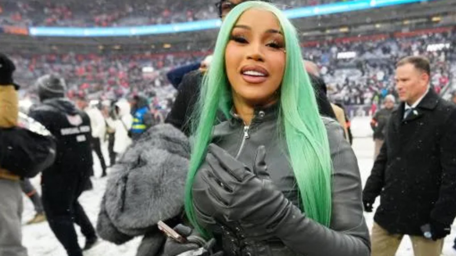 FATHER CALLS OUT CARDI B AFTER RAPPER SWEARS AT FOUR-YEAR-OLD DURING VIRAL PATRIOTS CLIP