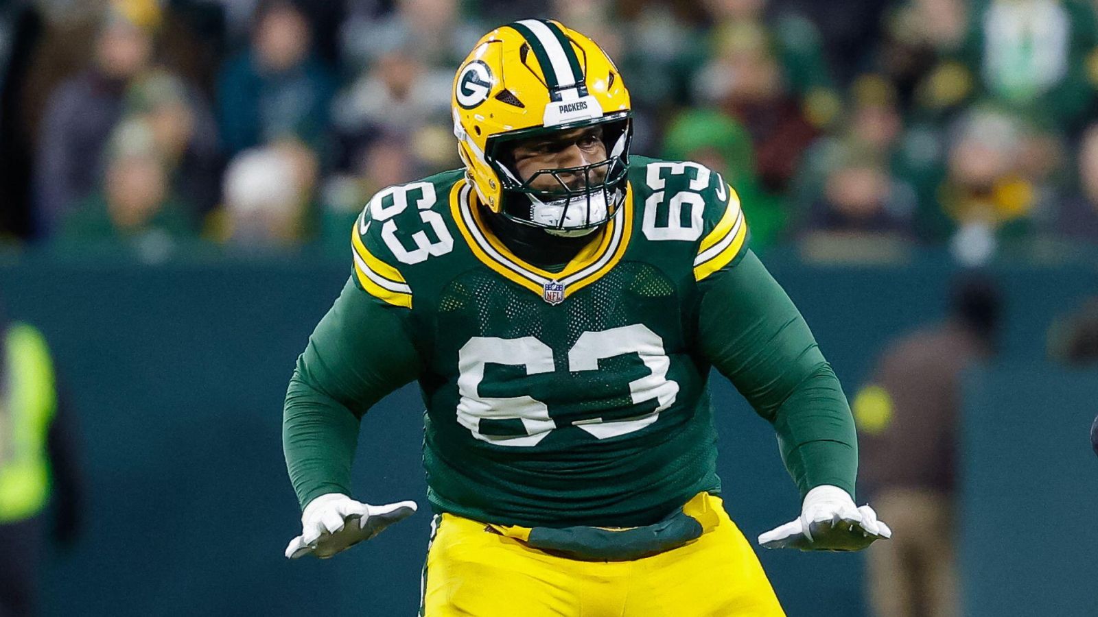 PACKERS LINEMAN RASHEED WALKER ARRESTED ON GUN CHARGES AT LAGUARDIA AIRPORT